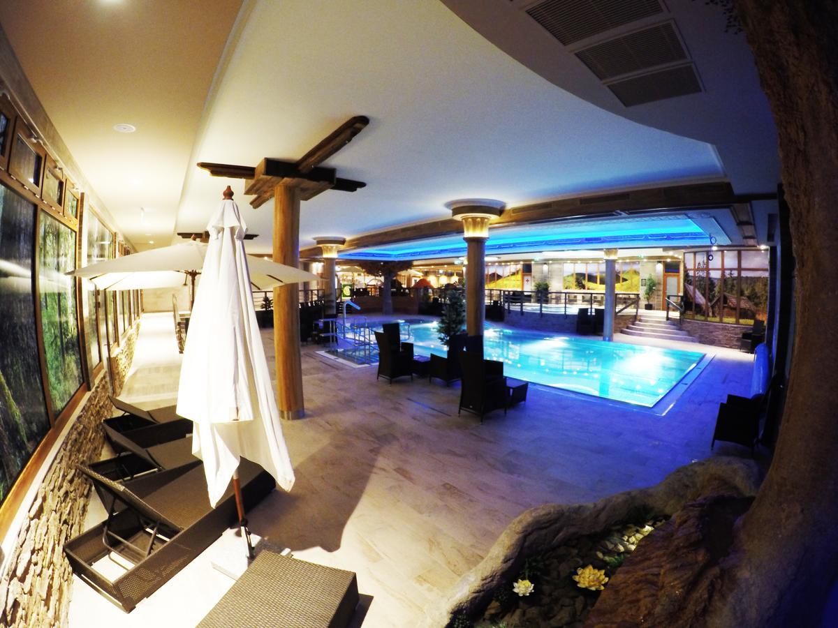 Aqua Sport*** Hotel Puchov Exterior photo